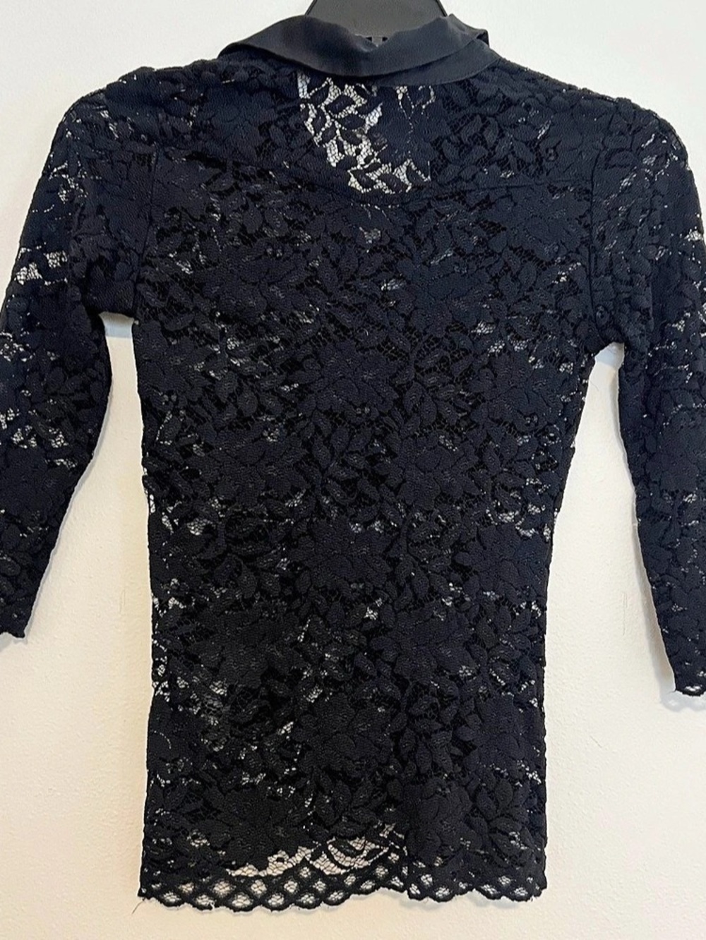 Y2K Cache Black Floral Lace Satin Trim Button Front Blouse Size M Made in USA - Picture 2 of 5